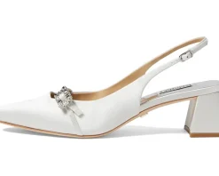 Badgley Mischka Buena Women's