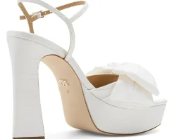 Badgley Mischka Oliva Women's