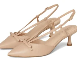 Bandolino Macruz Women's