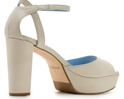 Bernardo Valeria Women's