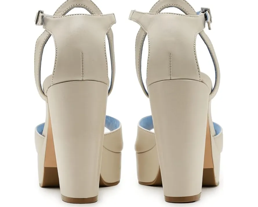 Bernardo Valeria Women's