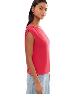 Liverpool Los Angeles Petite Short Sleeve Asymmetric Off-Shoulder Knit Top Women's