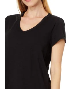 Mod-o-doc V-Neck Tee with Curved Hem Women's