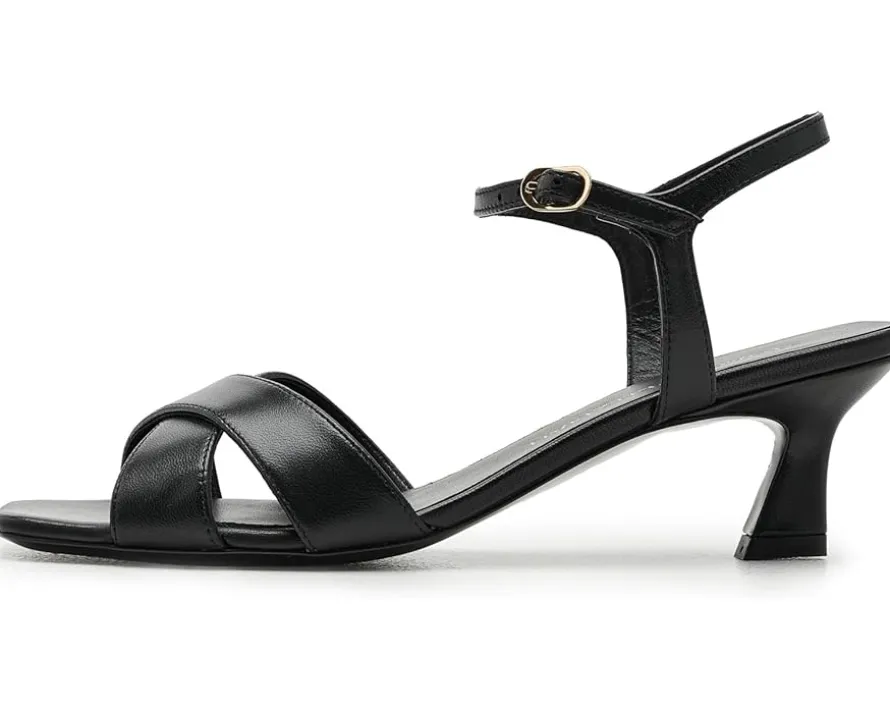 Stuart Weitzman Vinnie Sandal 50 Women's
