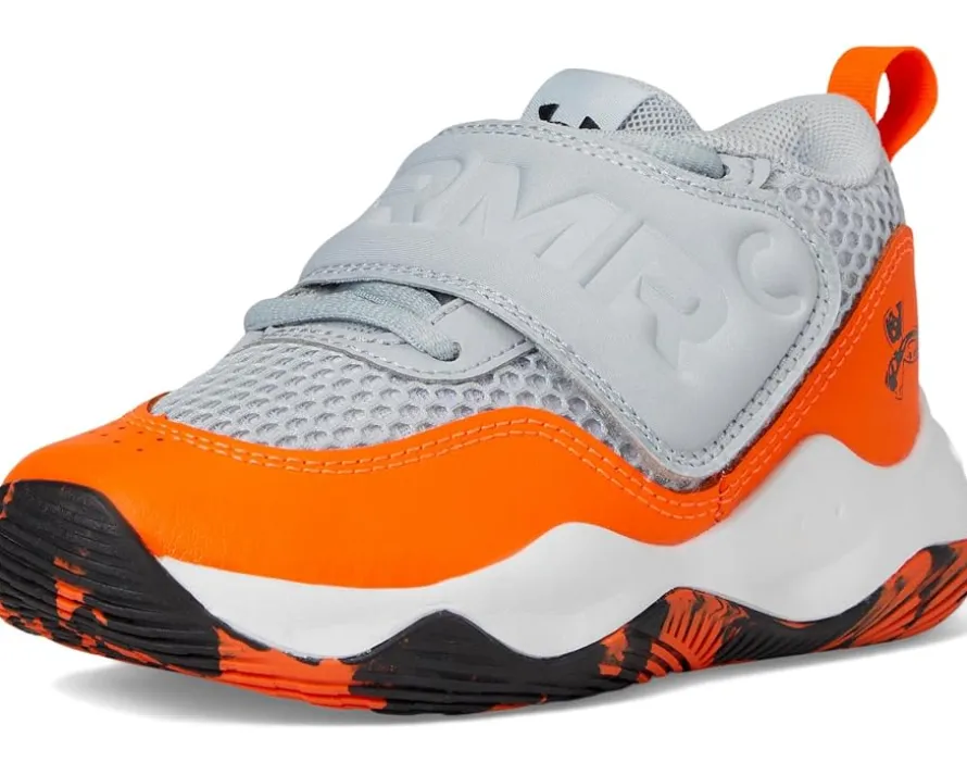 Under Armour Kids ZONE 2 Basketball Shoe (Little Kid)